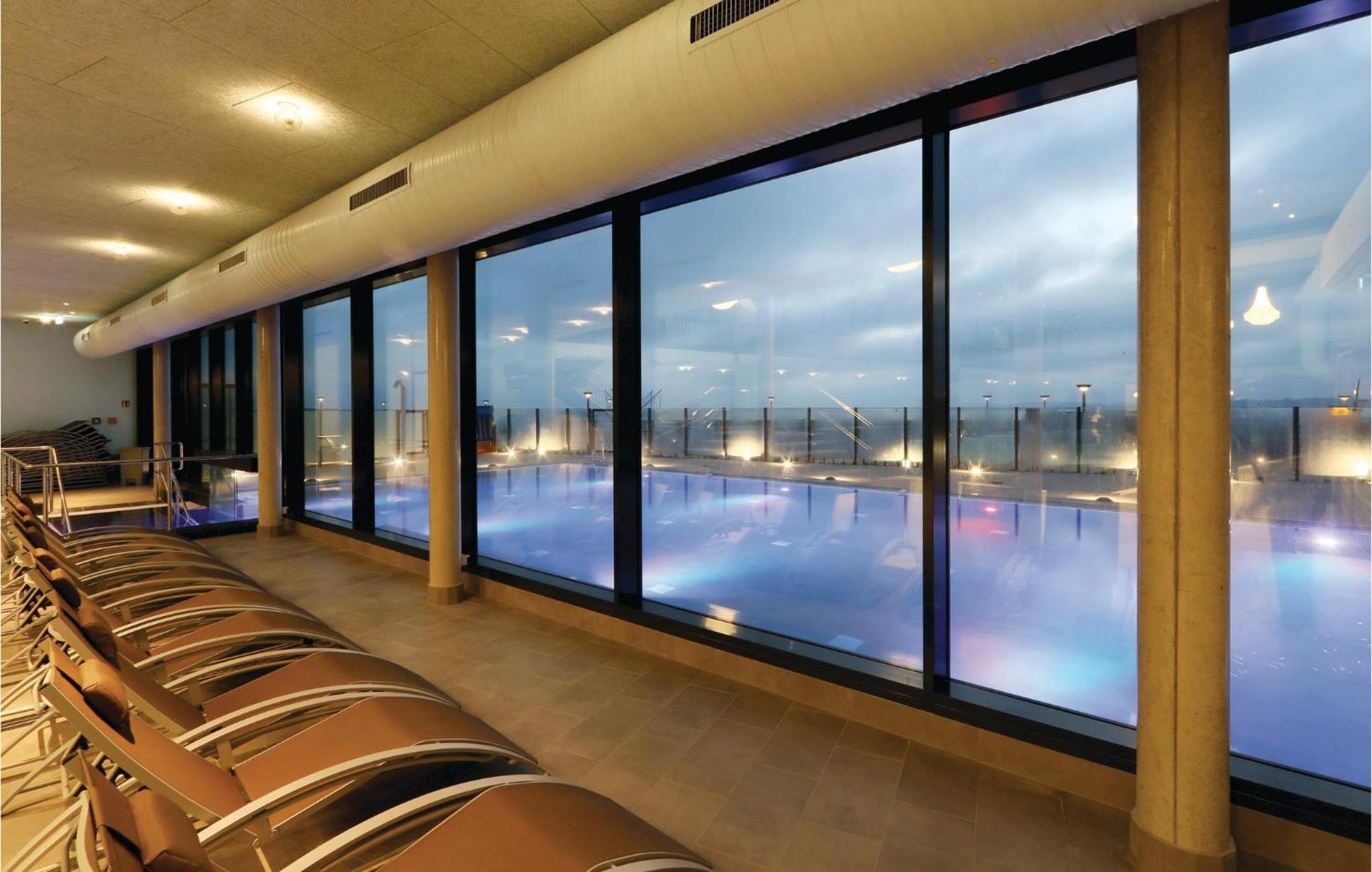 Cozy Apartment In Luebeck Travemuende With Sauna エクステリア 写真